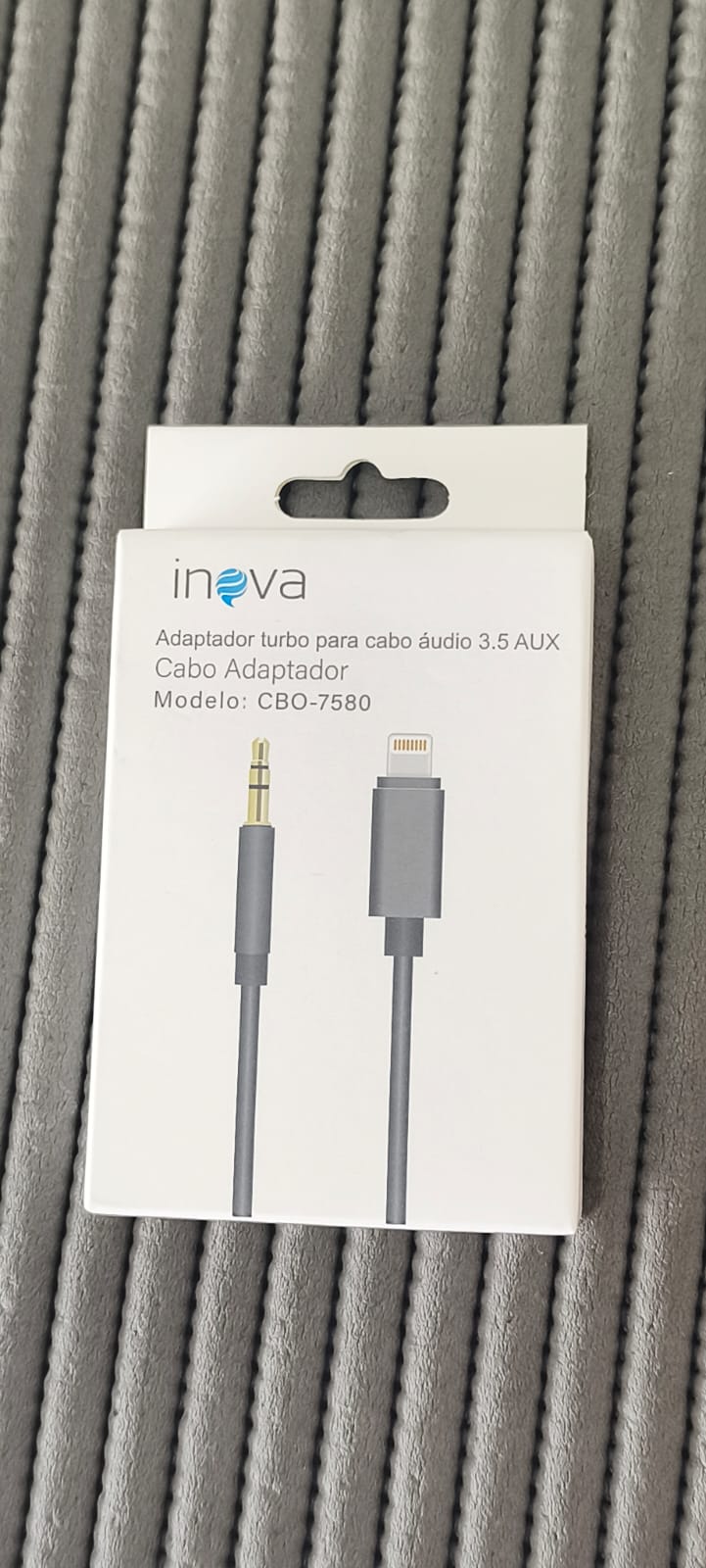 4176-5369-Cabo Adaptador Inova Auxiliar Lightning IPhone Saida P2 Modelo CBO-7580 Cor Preto